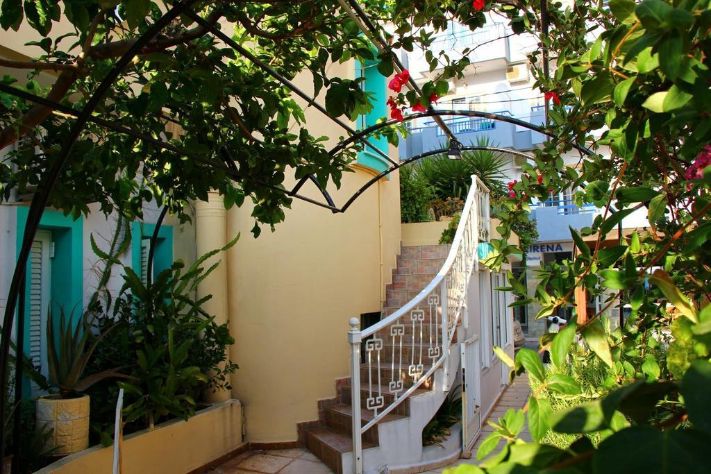 Albatross Apartments Amoudara  Экстерьер фото