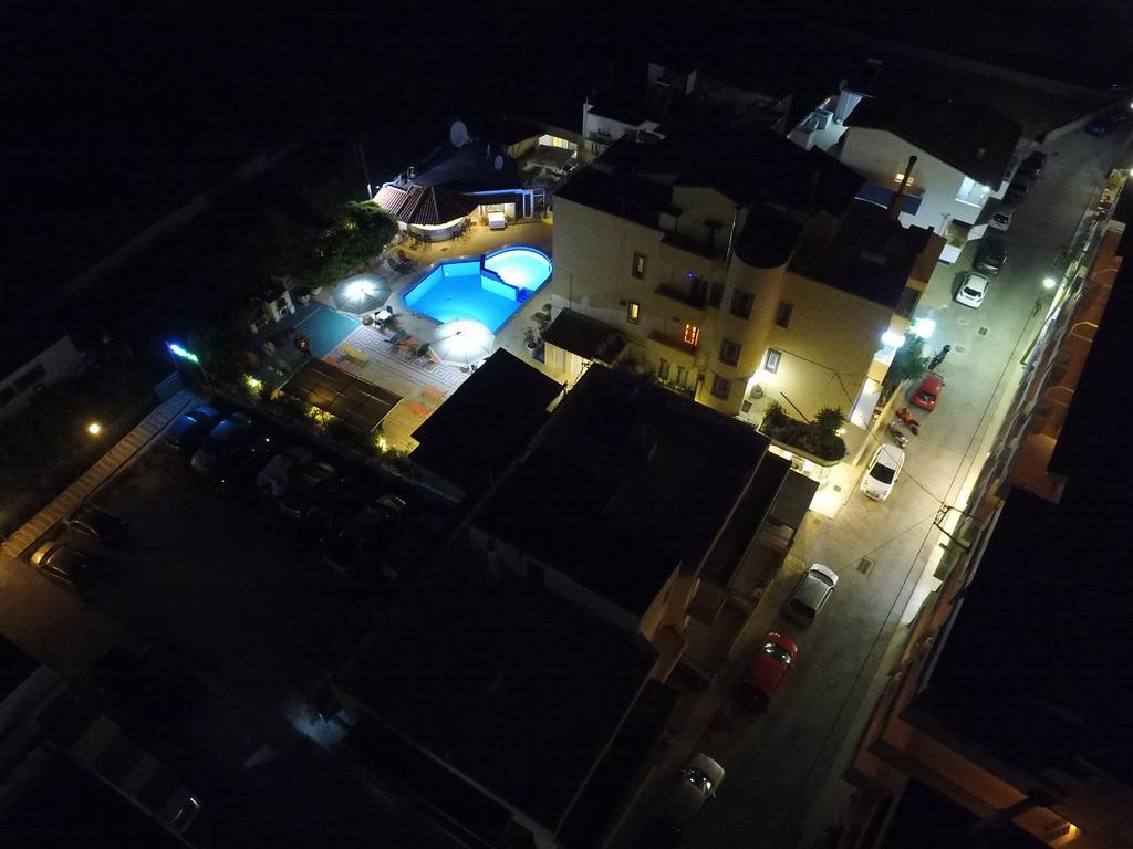 Albatross Apartments Amoudara  Экстерьер фото