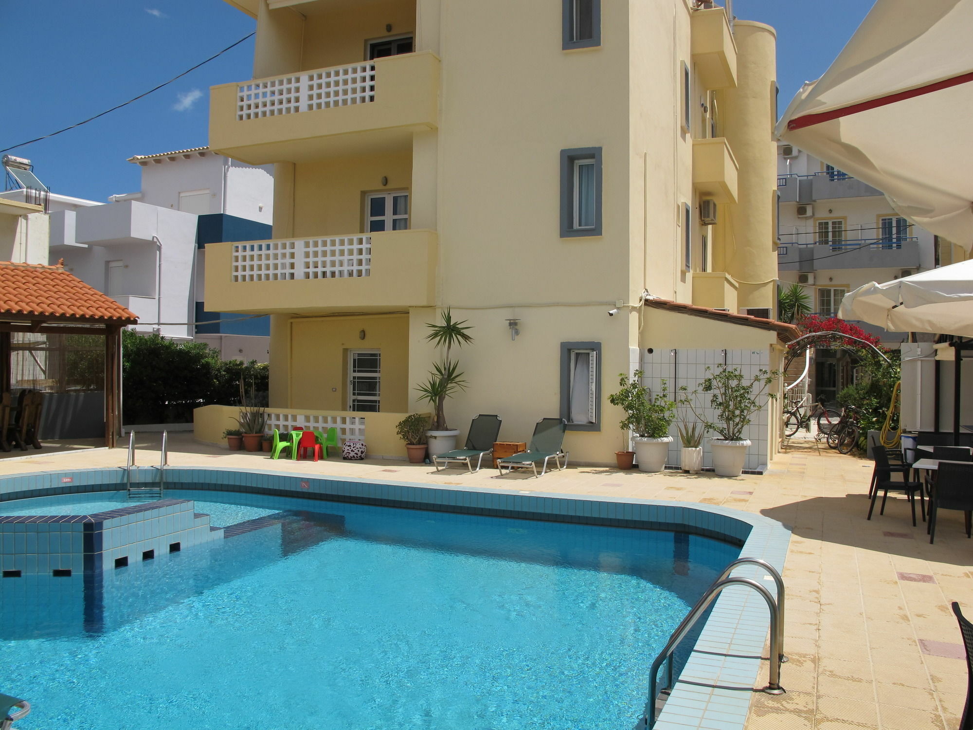 Albatross Apartments Amoudara  Экстерьер фото